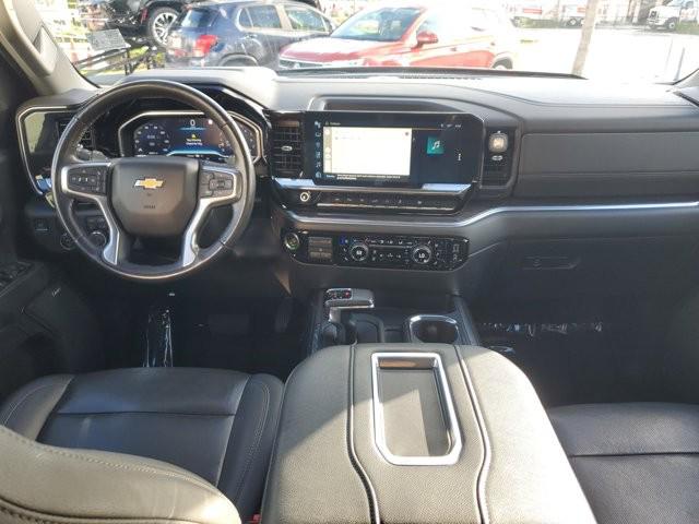 2022 Chevrolet Silverado 1500 2WD Crew Cab Short Bed LTZ