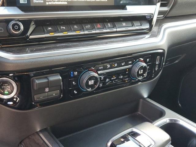 2022 Chevrolet Silverado 1500 2WD Crew Cab Short Bed LTZ