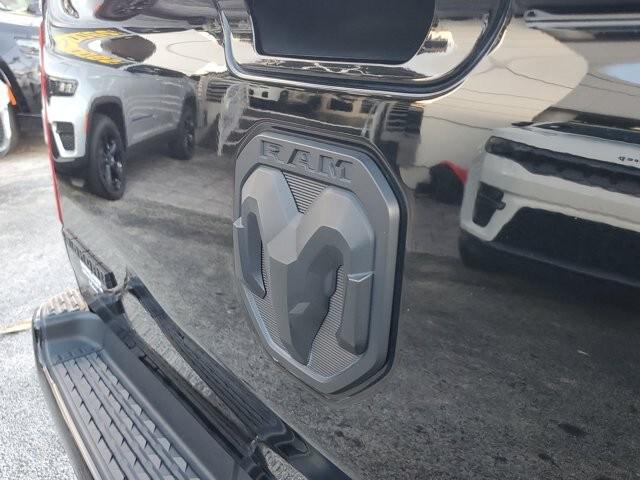 2024 Ram 1500 Big Horn Crew Cab 4x2 5'7" Box