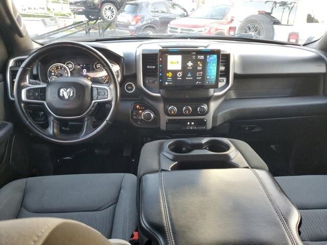 2022 Ram 1500 Big Horn Crew Cab 4x4 5'7" Box