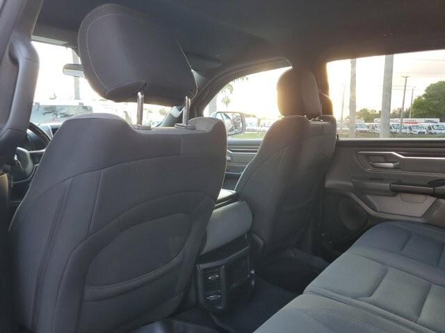 2022 Ram 1500 Big Horn Crew Cab 4x4 5'7" Box