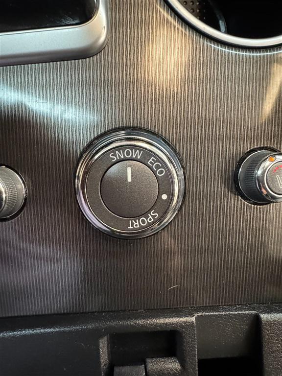 2018 INFINITI QX60 Base FWD