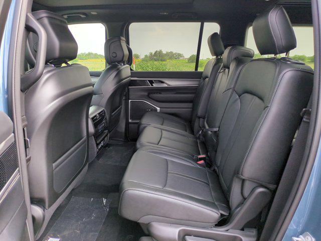 2026 Jeep Grand Wagoneer L 4x4