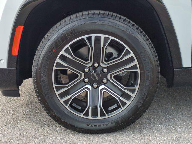2026 Jeep Grand Wagoneer L 4x4