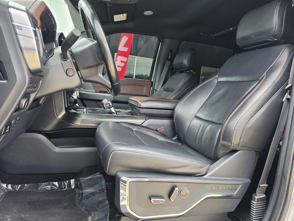 2023 Ford F-150 Lariat - Photo 6