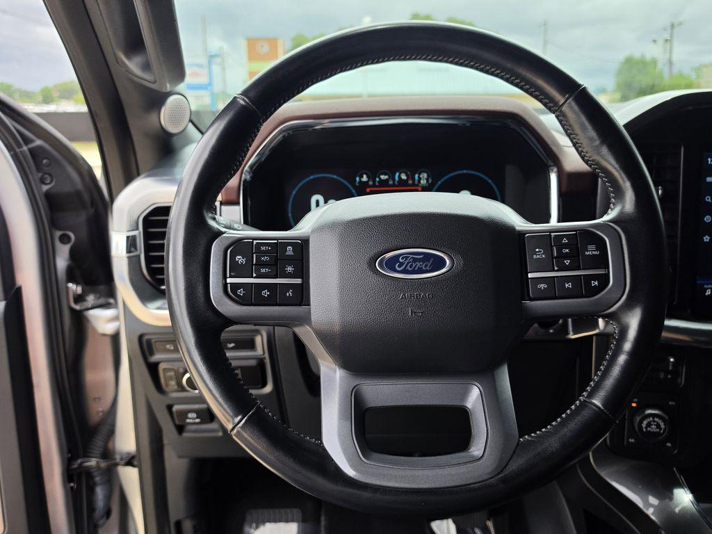 2023 Ford F-150 Lariat - Photo 18