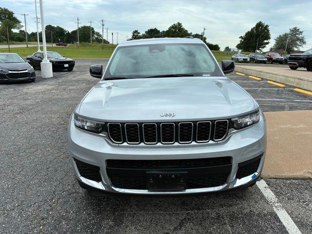 2023 Jeep Grand Cherokee L Laredo 4x2