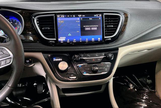 Used 2024 Chrysler Pacifica Limited For Sale in Millington, TN