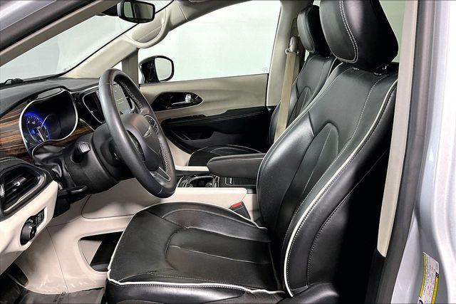 Used 2024 Chrysler Pacifica Limited For Sale in Millington, TN