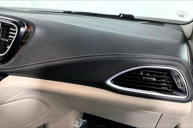 Used 2024 Chrysler Pacifica Limited For Sale in Millington, TN