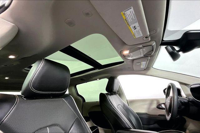 Used 2024 Chrysler Pacifica Limited For Sale in Millington, TN