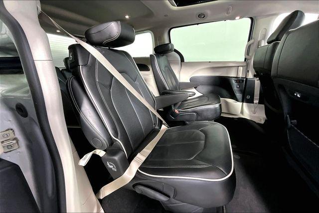 Used 2024 Chrysler Pacifica Limited For Sale in Millington, TN
