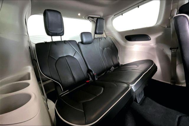 Used 2024 Chrysler Pacifica Limited For Sale in Millington, TN