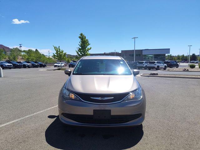 2017 Chrysler Pacifica LX