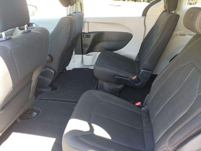 2017 Chrysler Pacifica LX