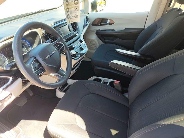 2017 Chrysler Pacifica LX