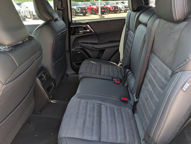 2026 Mitsubishi Outlander LE 1.5T S-AWC