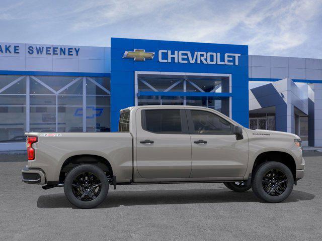 2026 Chevrolet Silverado 1500 4WD Crew Cab Short Bed Custom