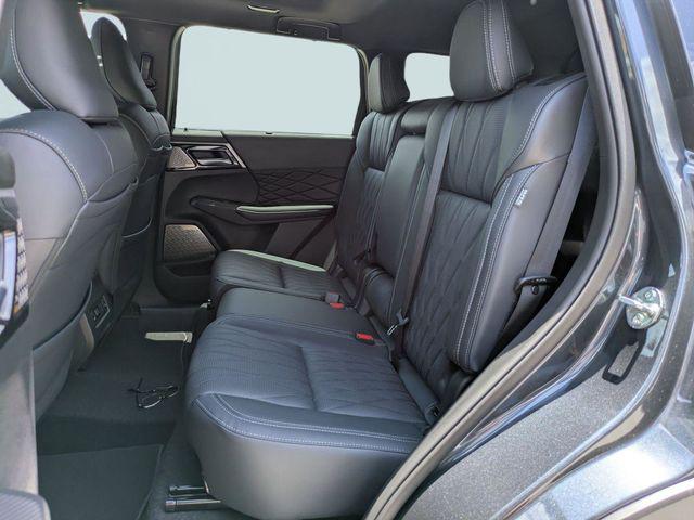 2026 Mitsubishi Outlander BLACK EDITION 2WD