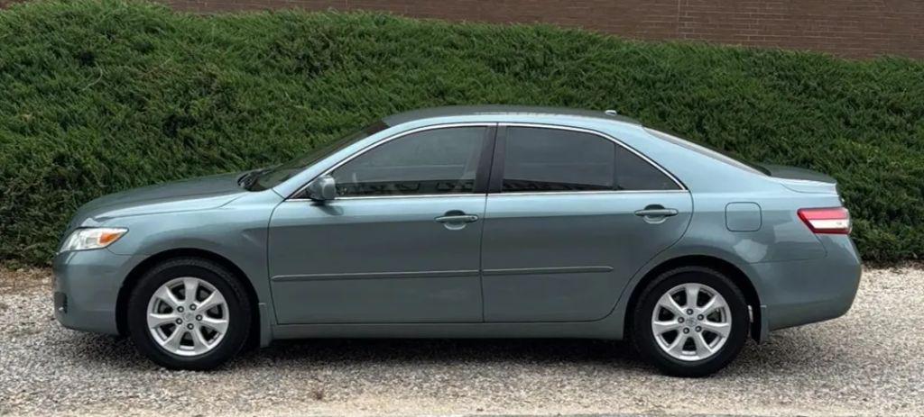 2010 Toyota Camry LE