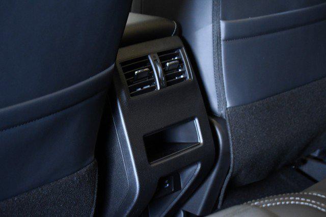 2026 Mitsubishi Outlander PHEV SE S-AWC