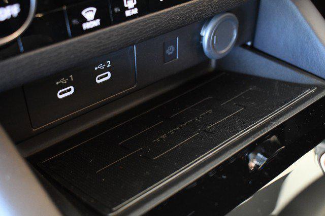 2026 Mitsubishi Outlander PHEV SE S-AWC