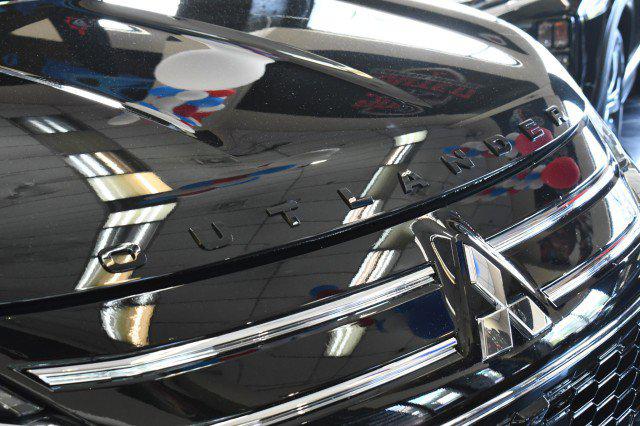 2026 Mitsubishi Outlander PHEV SEL S-AWC