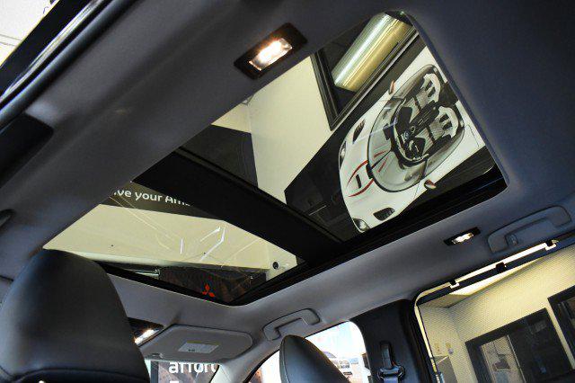 2026 Mitsubishi Outlander PHEV SEL S-AWC