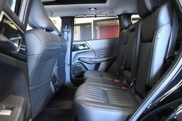 2026 Mitsubishi Outlander PHEV SEL S-AWC