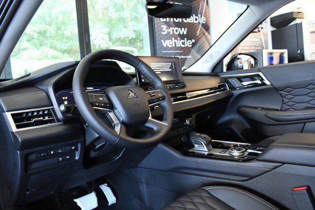 2026 Mitsubishi Outlander PHEV SEL S-AWC