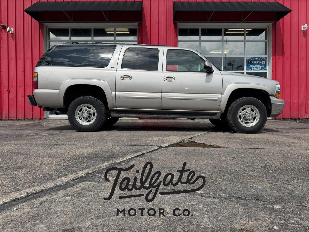2005 Chevrolet Suburban 4WD 2500 Series LS's photo