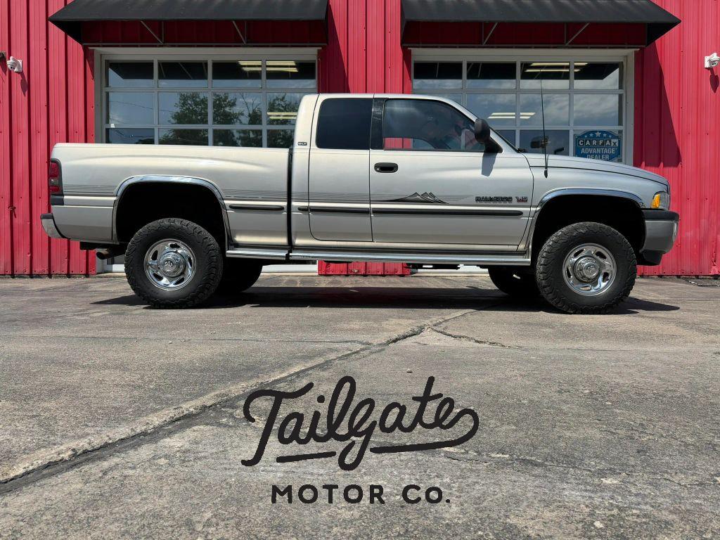 1998 Dodge Ram 1500 2500 4X4 QUAD CAB LWB's photo