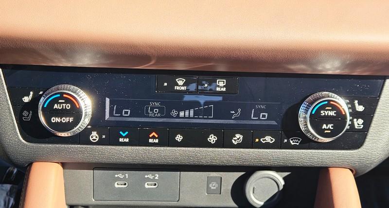 2026 Mitsubishi Outlander PHEV SEL S-AWC