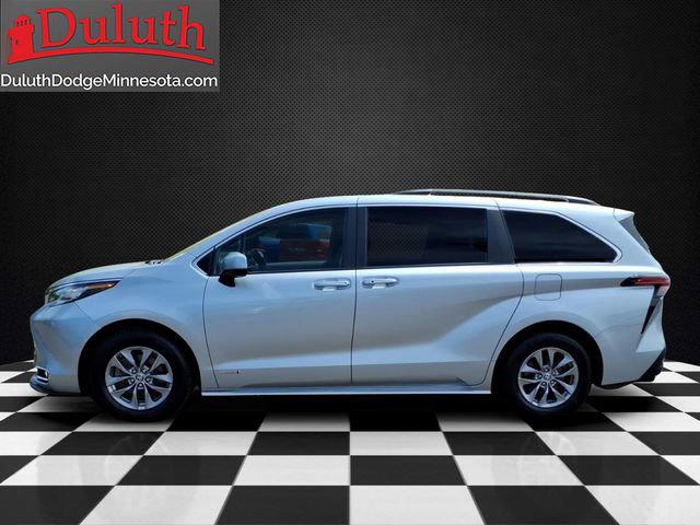 2021 Toyota Sienna XLE