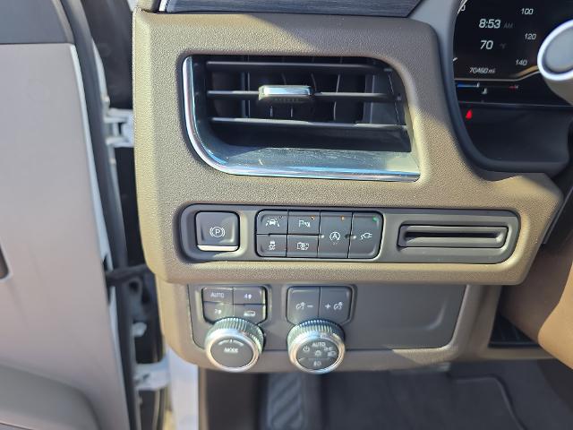2022 GMC Yukon XL 4WD SLT