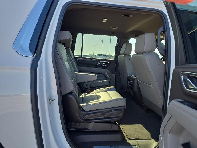 2022 GMC Yukon XL 4WD SLT