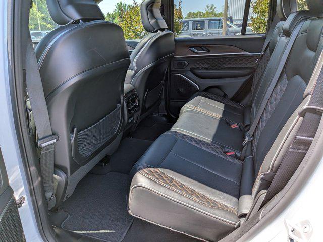 2025 Jeep Grand Cherokee Summit 4x4