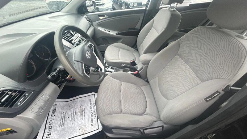 2012 Hyundai Accent GLS
