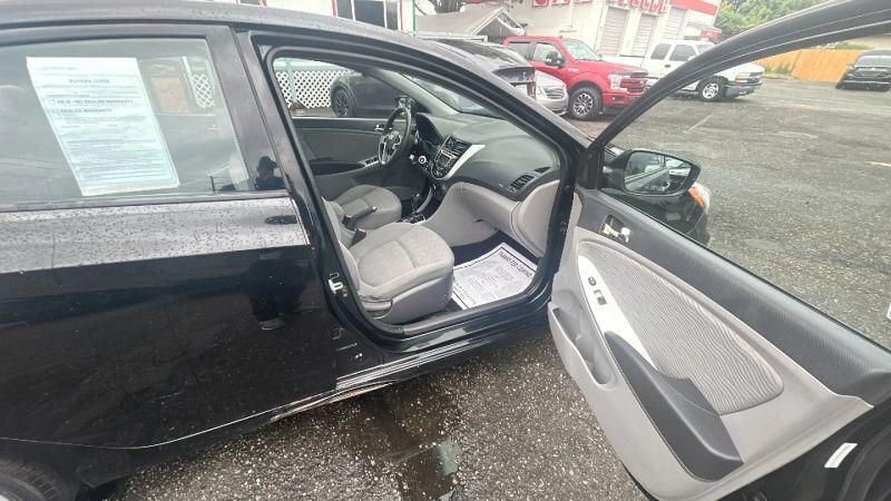 2012 Hyundai Accent GLS
