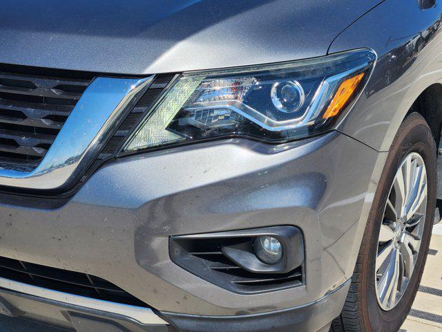 2020 Nissan Pathfinder SL 2WD