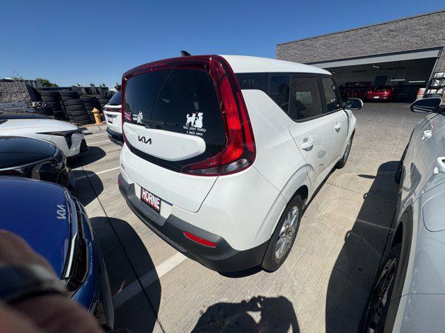 2022 Kia Soul LX