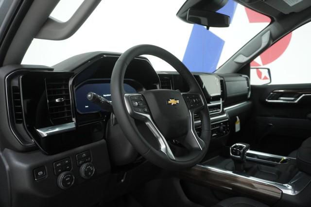 2026 Chevrolet Silverado 1500 4WD Crew Cab Standard Bed LT