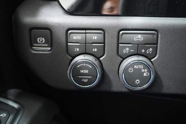 2026 Chevrolet Silverado 1500 4WD Crew Cab Standard Bed LT
