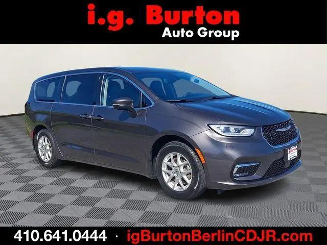 2023 Chrysler Pacifica Touring L for sale in Berlin, MD