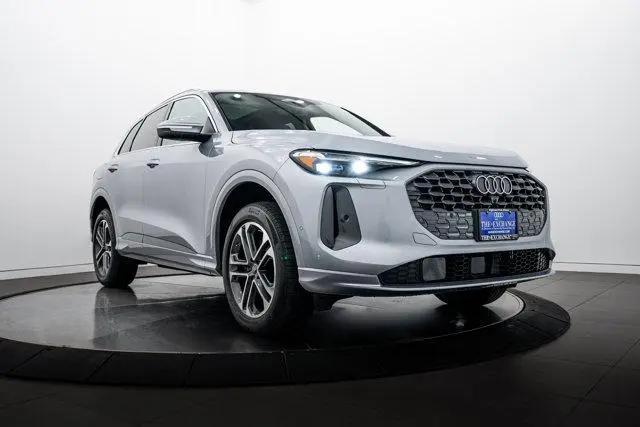 2025 Audi Q5 Premium Plus TFSI quattro S tronic for sale in Highland Park, IL