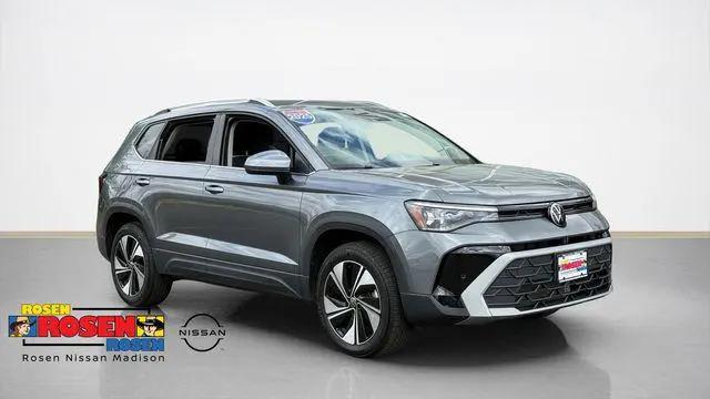 2025 Volkswagen Taos 1.5T SE for sale in Madison, WI