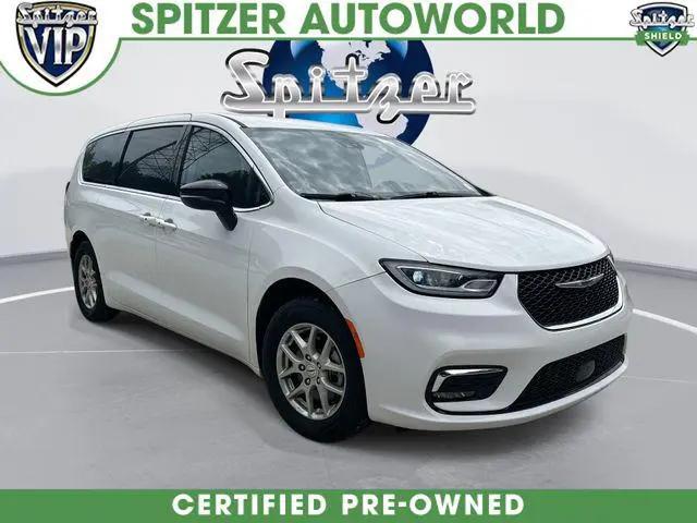 2024 Chrysler Pacifica Touring L for sale in Northfield, OH