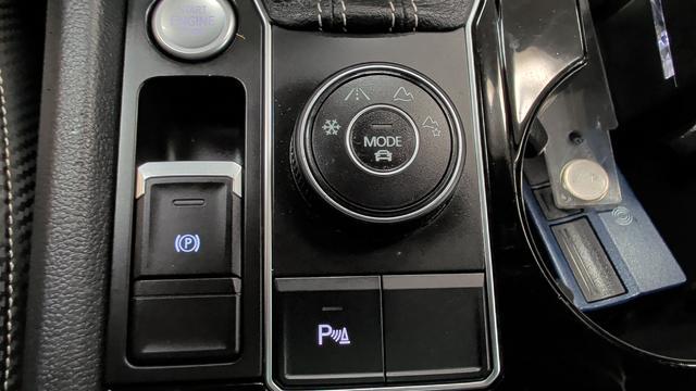 2023 Volkswagen Atlas Cross Sport 3.6L V6 SEL R-Line Black