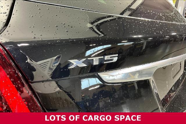 2022 Cadillac XT5 FWD Premium Luxury