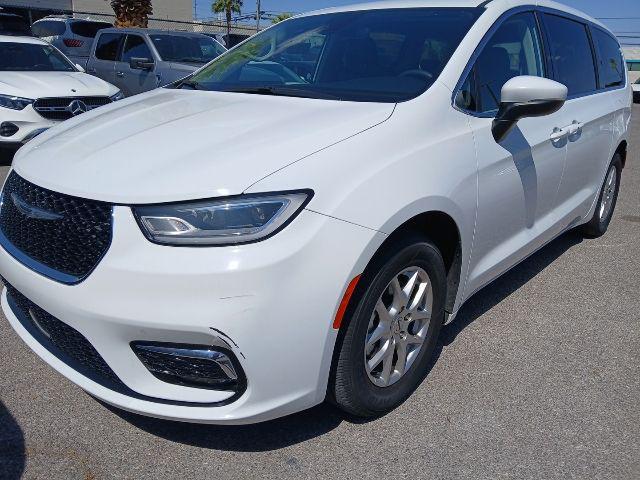 2023 Chrysler Pacifica Touring L for sale in LAS VEGAS, NV